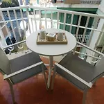Orange - De Vivo Realty Affittacamere