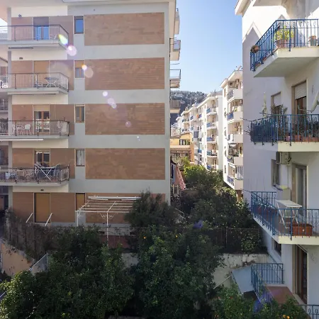 Orange Suites - De Vivo Realty Sorrento Guest house