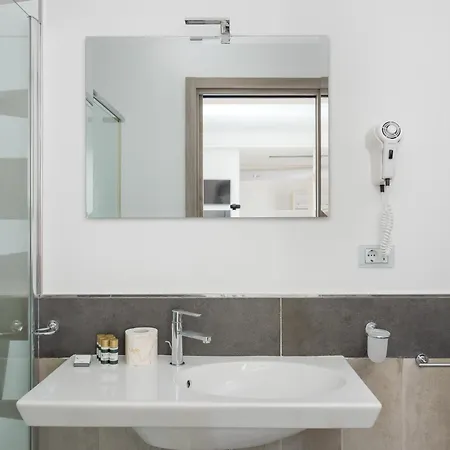 Orange - De Vivo Realty Affittacamere 4*