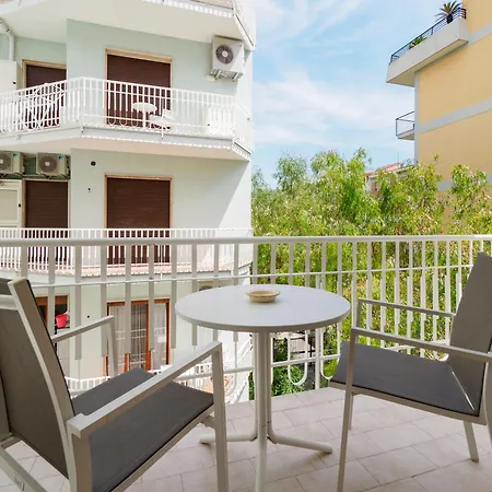Orange - De Vivo Realty Affittacamere 4*
