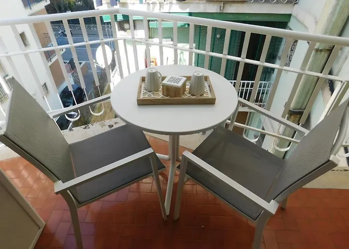 Orange - De Vivo Realty Penzion