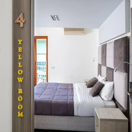 Orange - De Vivo Realty Pensión